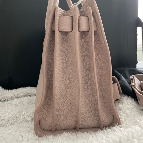 Saint Laurent Sac De Jour in Grained Leather (Baby) in color Poudre (soft mauve) - Picture 5 of 15